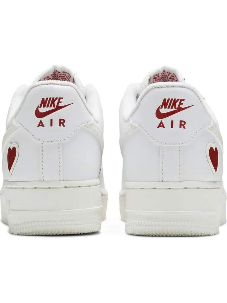 Кроссовки Nike Air Force 1 Low 'Valentine's Day 2021' — изображение 6 из 8, белый