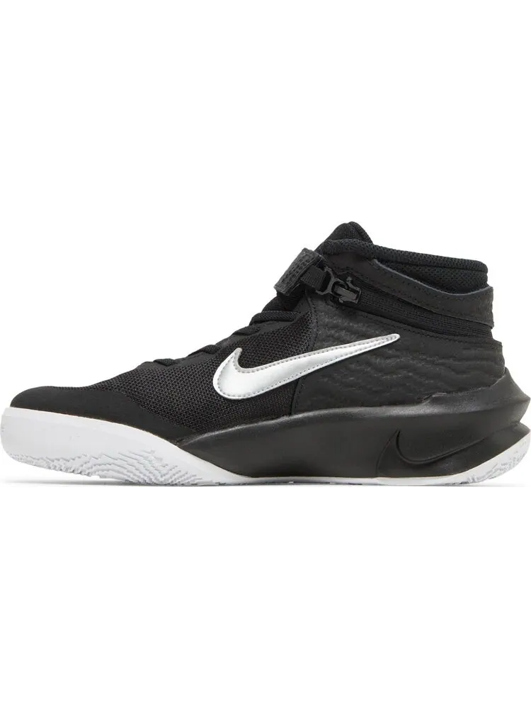 Кроссовки Nike Team Hustle D10 FlyEase GS 'Black Metallic Silver' — изображение 3 из 8, черный