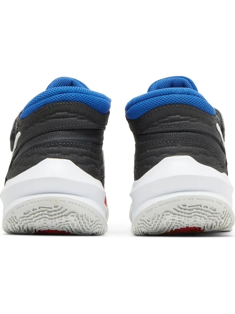Кроссовки Nike Team Hustle D10 FlyEase GS 'University Red Game Royal' — изображение 6 из 8, красный