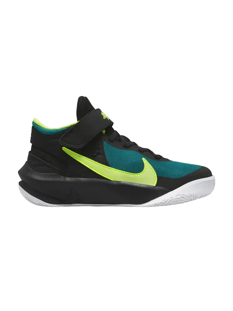 Кроссовки Nike Team Hustle D10 FlyEase GS 'Black Bright Spruce Volt' — изображение 1 из 1, черный/яркий