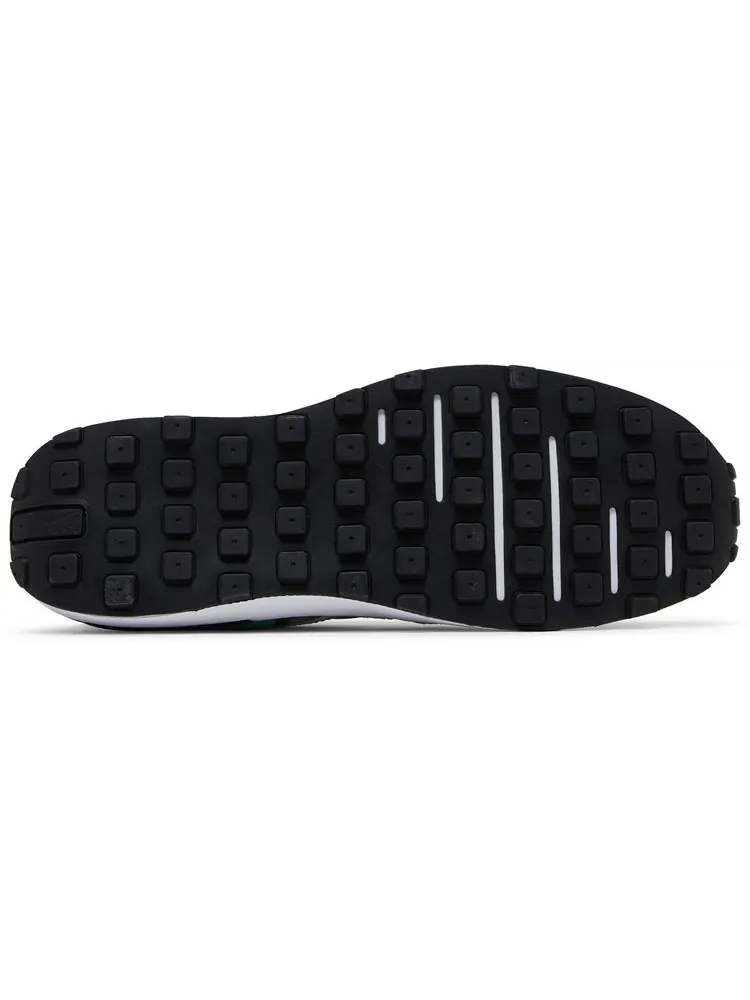 Кроссовки Nike Waffle One SE 'Light Menta' — изображение 4 из 8, черный
