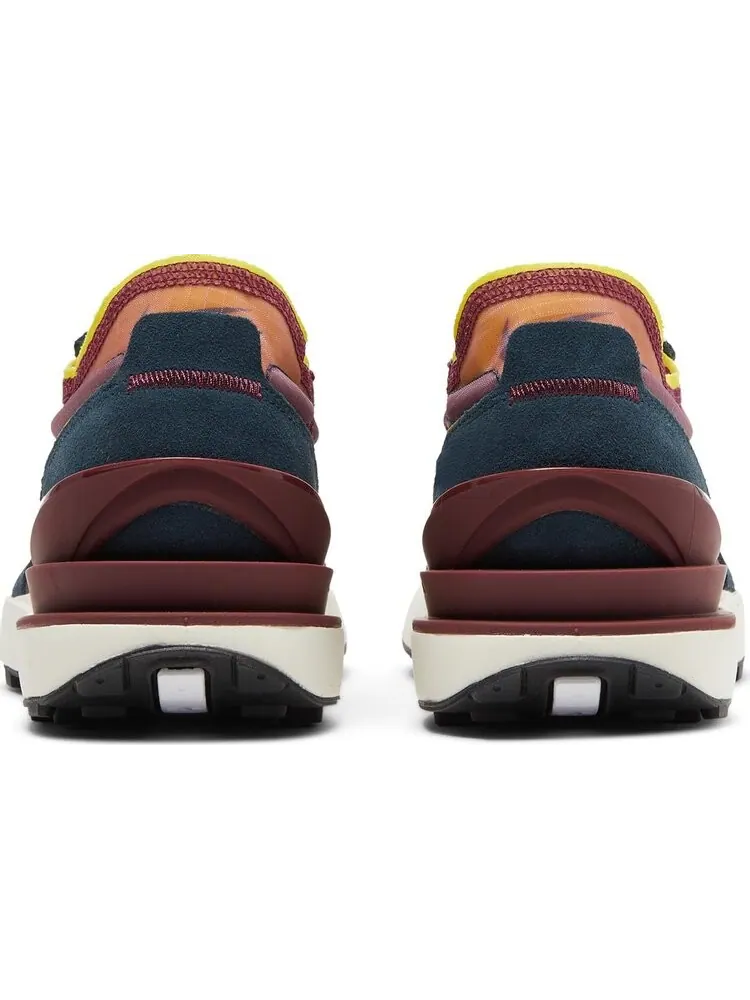 Кроссовки Nike Waffle One SE 'Dark Beetroot Yellow Strike' — изображение 6 из 8, красный