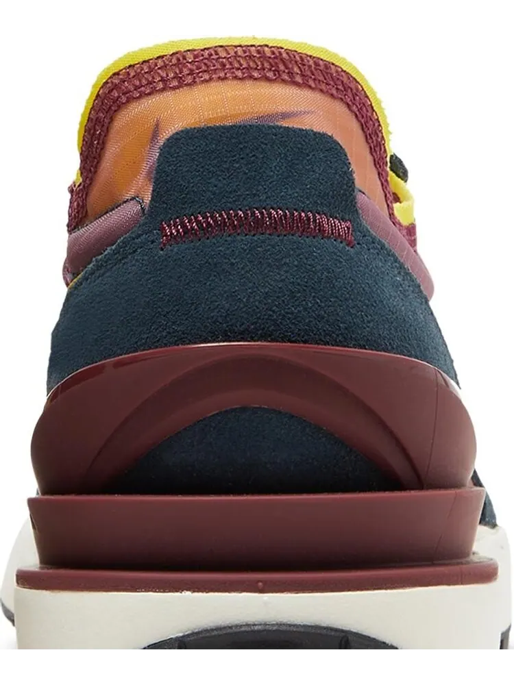 Кроссовки Nike Waffle One SE 'Dark Beetroot Yellow Strike' — изображение 7 из 8, красный