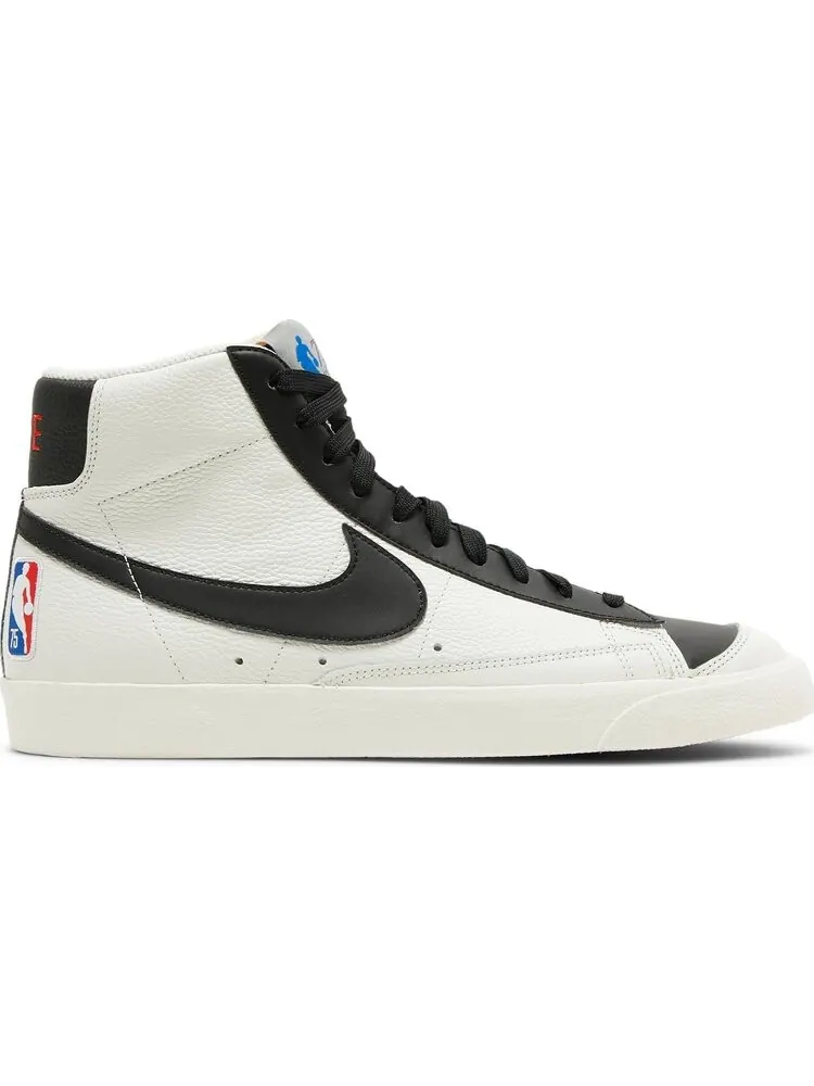 Кроссовки Nike NBA x Blazer Mid '77 EMB '75th Anniversary - Trail Blazers' — изображение 1 из 8, белый