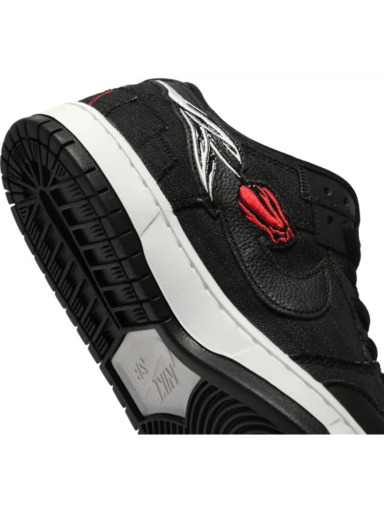 Кроссовки Nike Wasted Youth x Dunk Low SB 'Black Denim' — изображение 9 из 10, черный