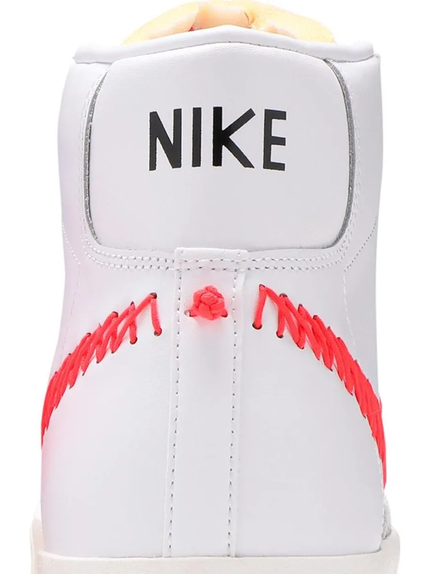 Кроссовки Nike Blazer Mid '77 Vintage 'Double Zig Zag Stitched Swoosh' — изображение 7 из 8, белый