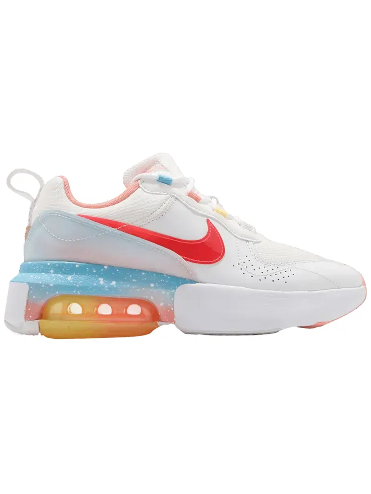Кроссовки Nike Wmns Air Max Verona 'The Future Is In The Air' — изображение 1 из 1, белый