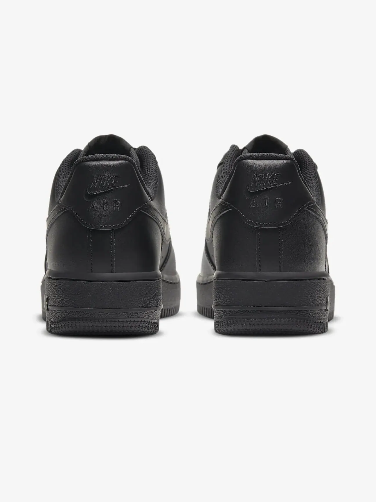 Кроссовки Nike Air Force 1 '07 Triple Black — изображение 5 из 11, черный