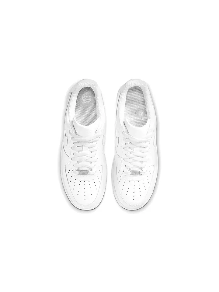 Кроссовки Nike Air Force 1 '07 (женские) белые — изображение 4 из 8