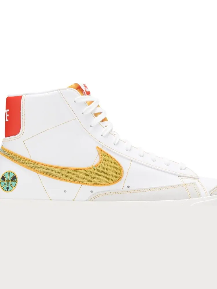 Кроссовки Nike Blazer Mid '77 Vintage 'Roswell Rayguns' — изображение 2 из 8, белый