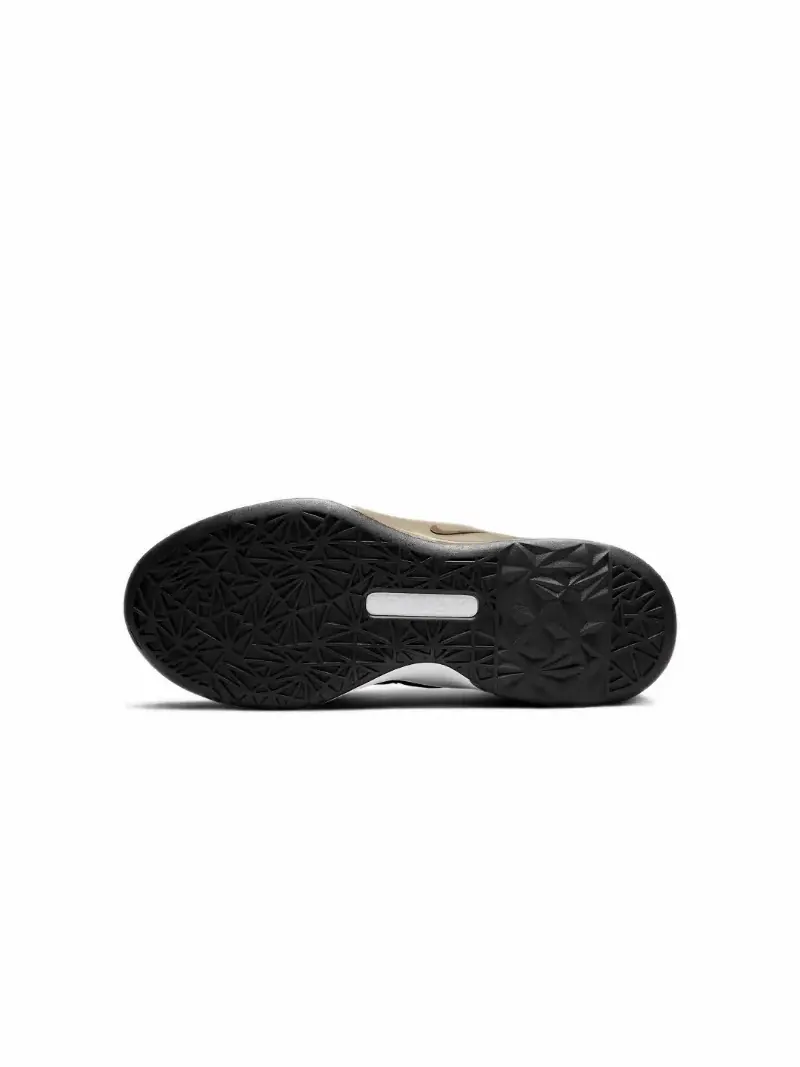 Кроссовки Nike Air Max Bella TR 5 Premium — изображение 2 из 7, черный/белый
