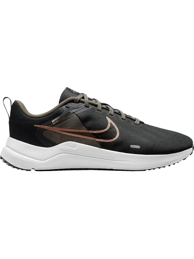 Кроссовки Nike Wmns Downshifter 12 'Dark Smoke Grey Metallic Copper' — изображение 1 из 1, серый