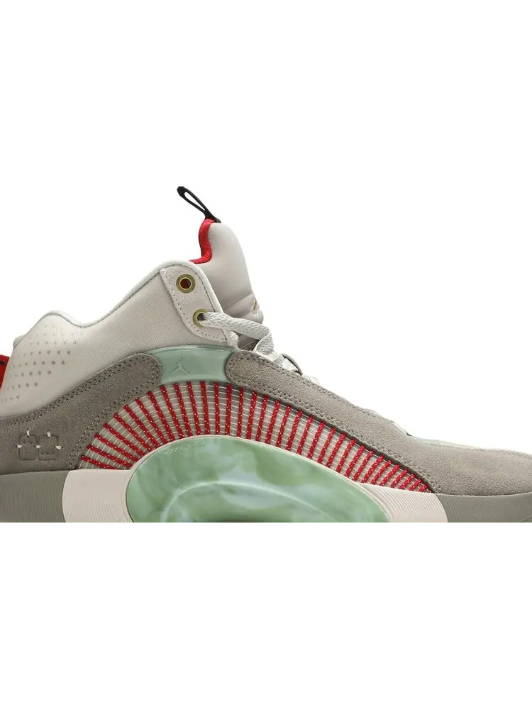 Кроссовки CLOT x Air Jordan 35 Sepia Stone — изображение 2 из 8, загар