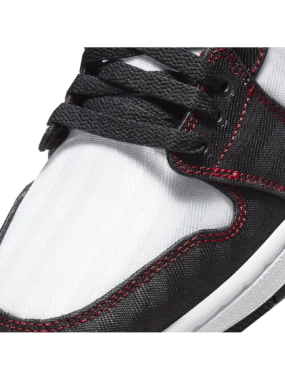 Кроссовки Nike Air Jordan 1 Low SE — изображение 8 из 8, черный/белый