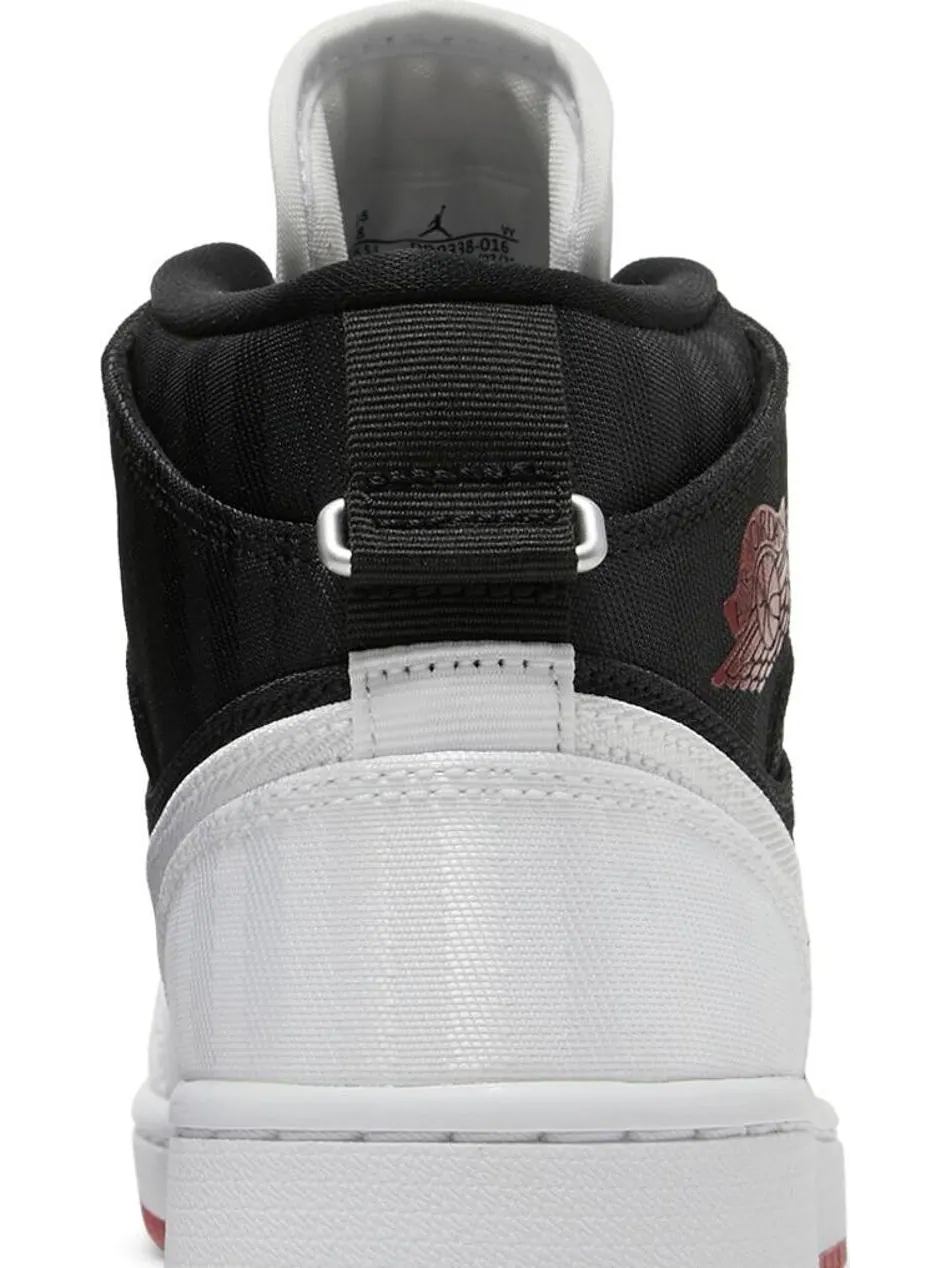 Кроссовки Wmns Air Jordan 1 Mid SE Utility White Black Gym Red — изображение 7 из 8, черный