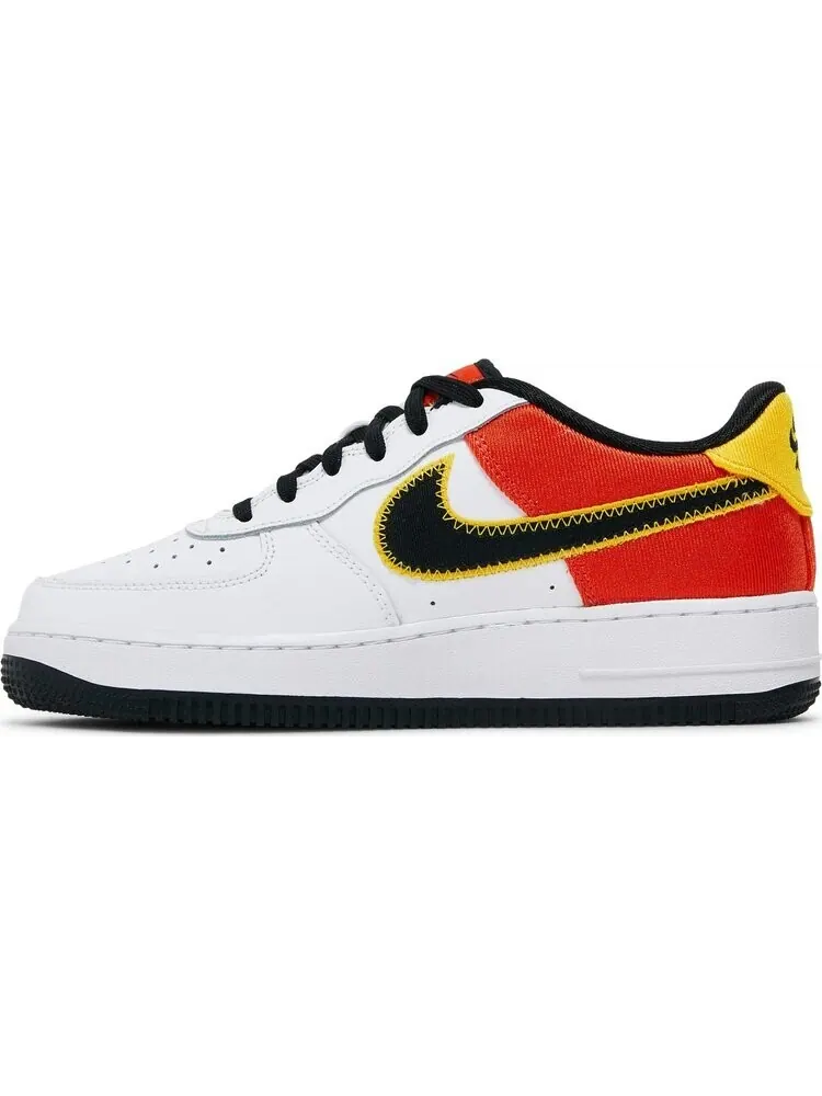 Кроссовки Nike Air Force 1 LV8 GS 'Roswell Rayguns' — изображение 2 из 7, белый