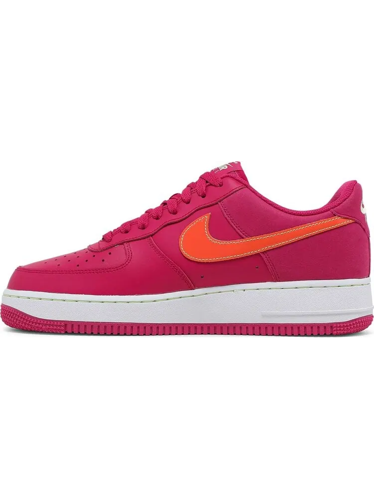 Кроссовки Nike Air Force 1 '07 LV8 'World Tour' — изображение 3 из 8, розовый