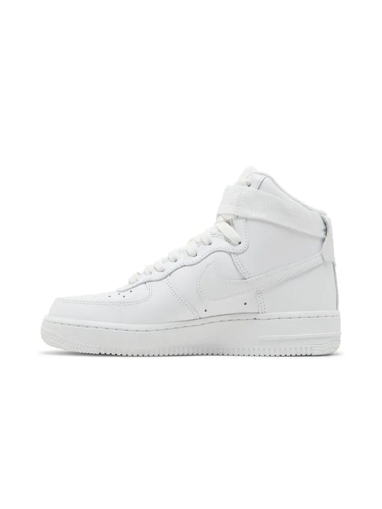 Кроссовки Nike Wmns Air Force 1 High 'Triple White' — изображение 4 из 9, белый/белый/белый/белый