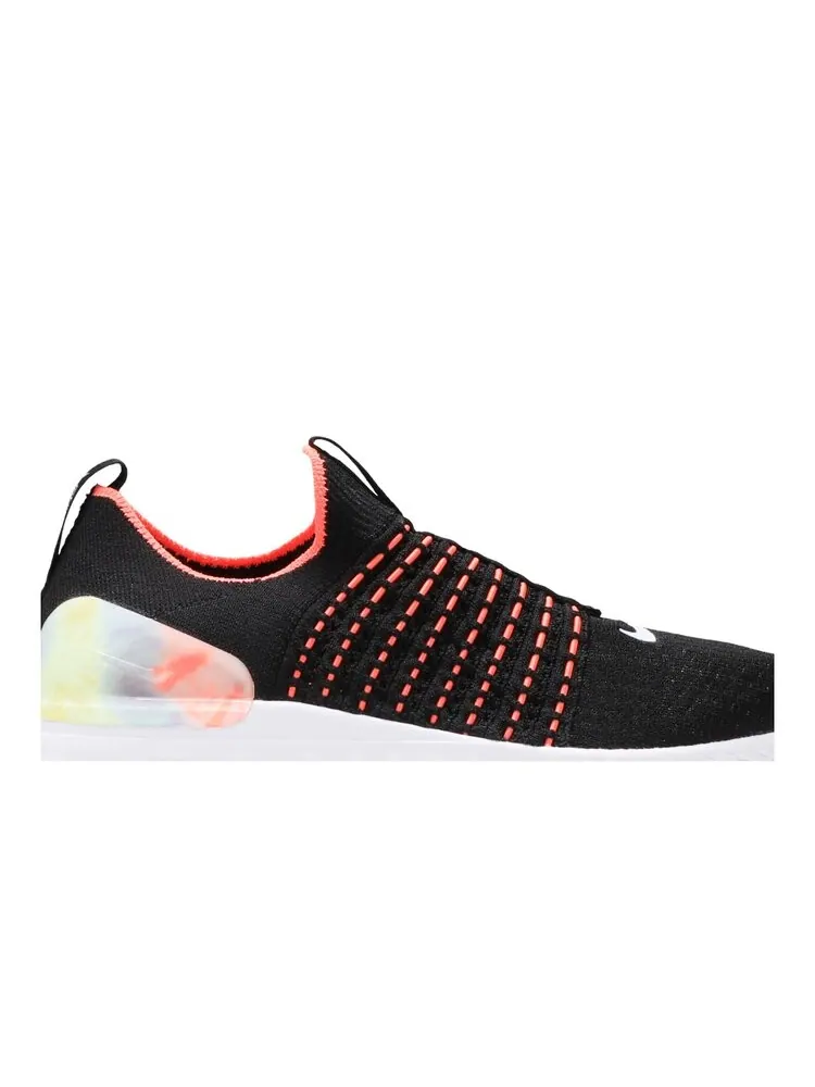 Кроссовки Nike Wmns React Phantom Run Flyknit 2 — изображение 2 из 4, черный