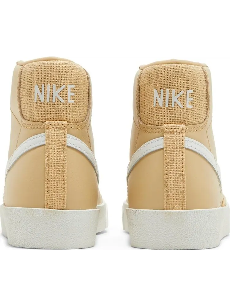 Кроссовки Nike Wmns Blazer Mid '77 'Sesame' — изображение 6 из 8, коричневый