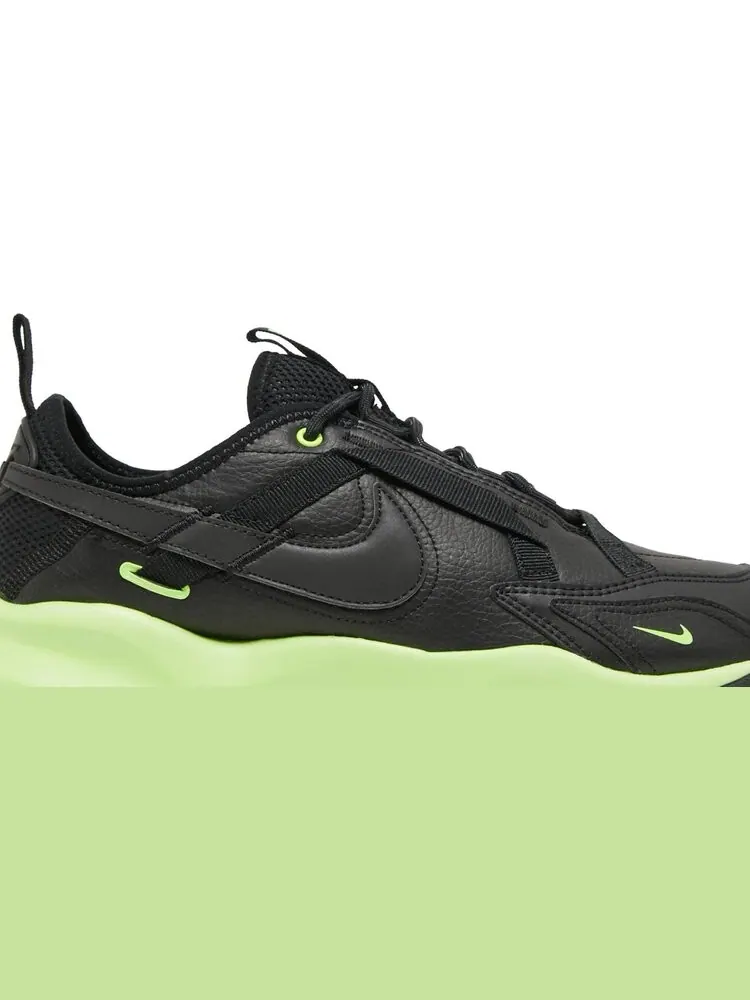 Кроссовки Nike Wmns TC 7900 'Black Ghost Green' — изображение 2 из 8, черный