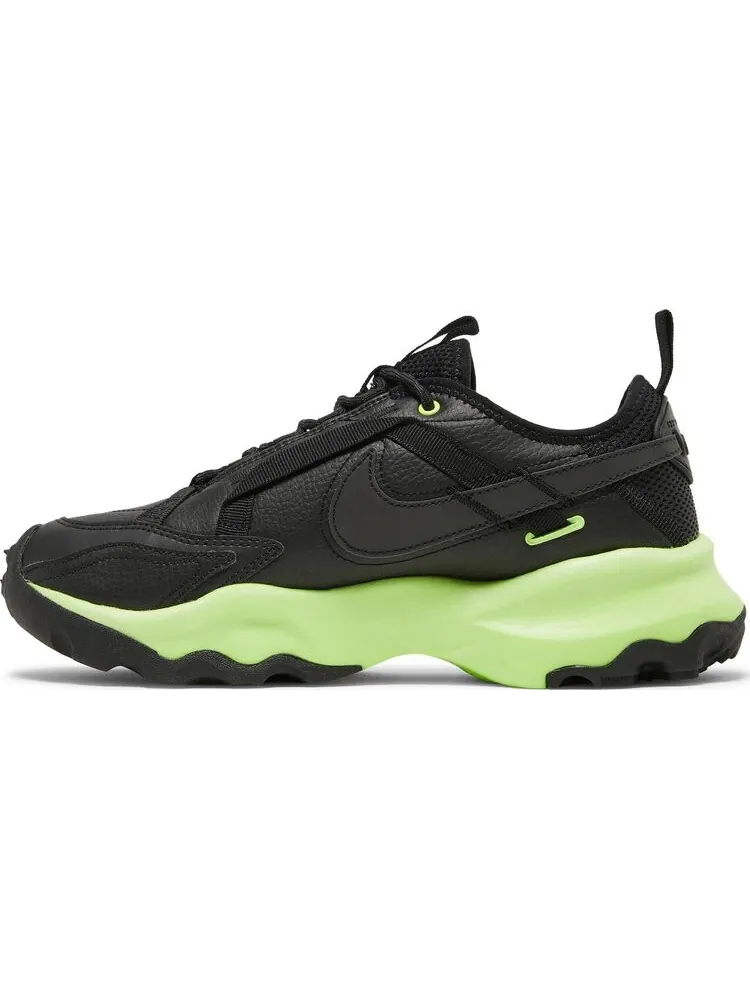 Кроссовки Nike Wmns TC 7900 'Black Ghost Green' — изображение 3 из 8, черный