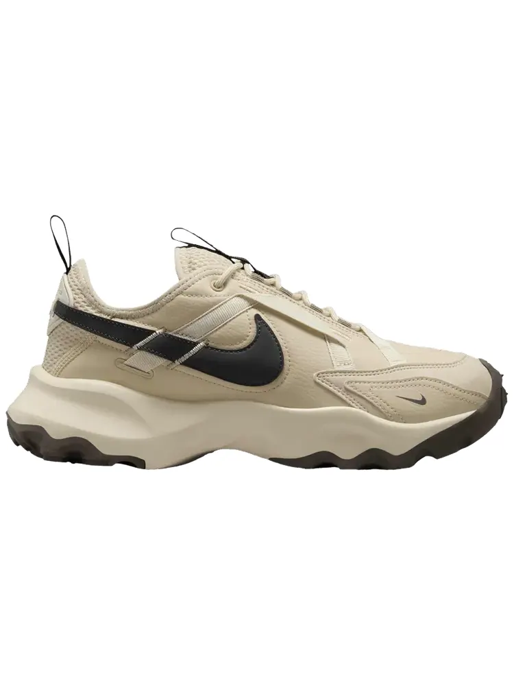 Кроссовки Nike Wmns TC 7900 'Beach Off Noir' — изображение 1 из 1, черный