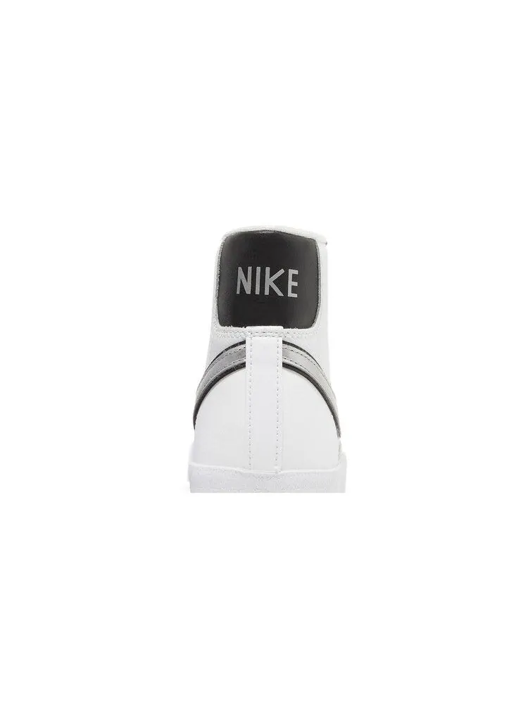 Кроссовки Nike Wmns Blazer Mid '77 Essential 'White Metallic Silver' — изображение 8 из 9