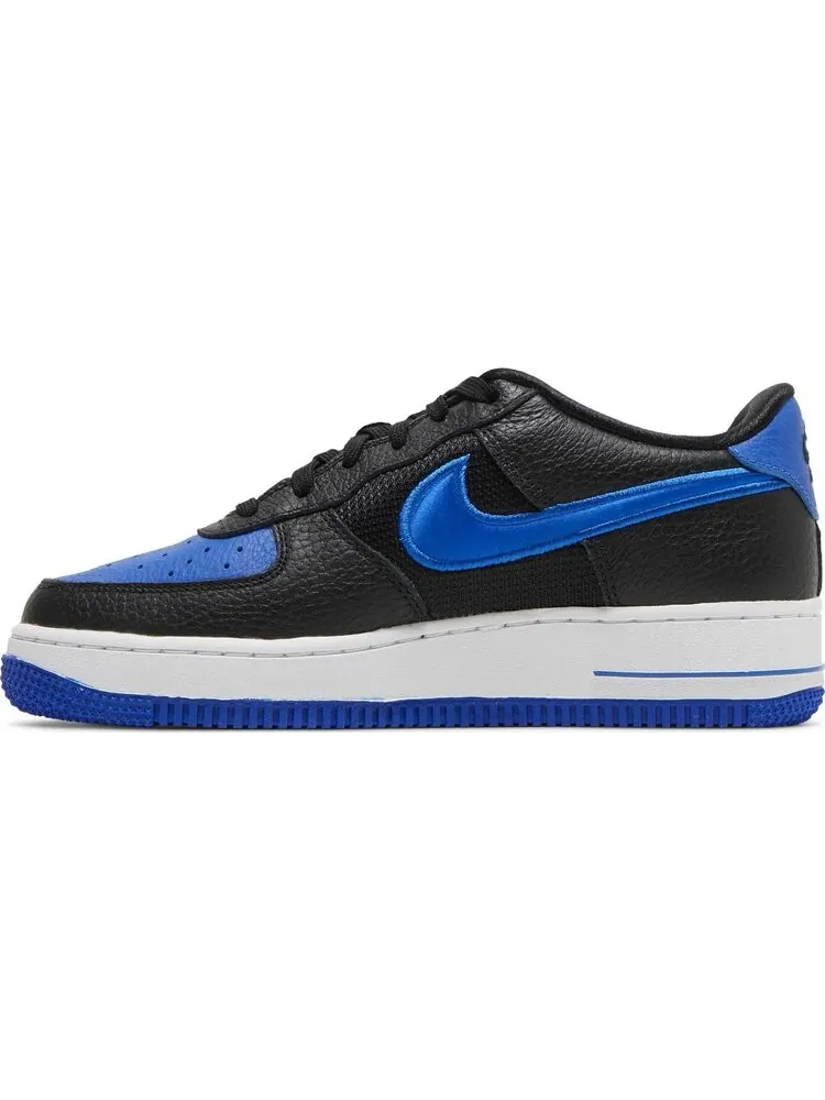 Кроссовки Nike Air Force 1 LV8 GS 'Black Chile Racer Blue' — изображение 3 из 9, черный