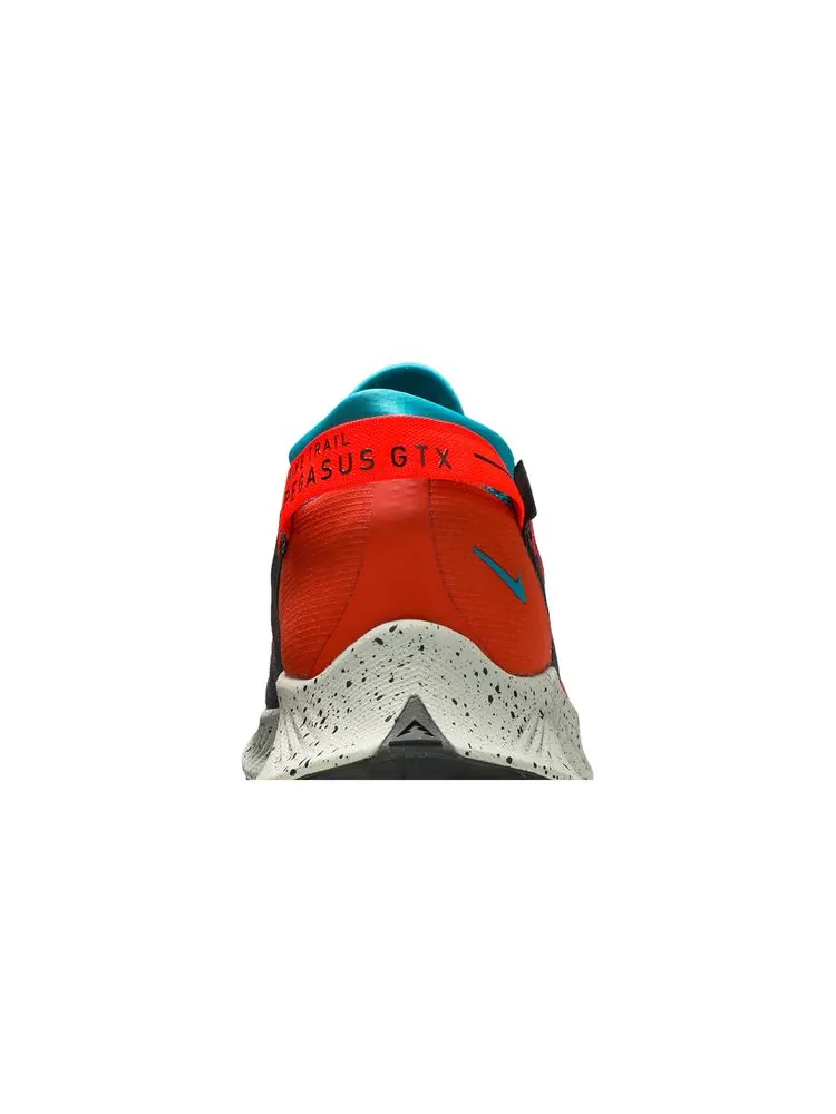 Кроссовки Pegasus Trail 2 GTX 'Dark Smoke Grey Bright Crimson' — изображение 7 из 8, темный серый яркий