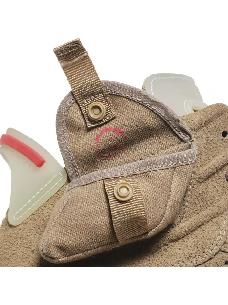 Кроссовки Travis Scott x Air Jordan 6 Retro British Khaki — изображение 10 из 10, загар