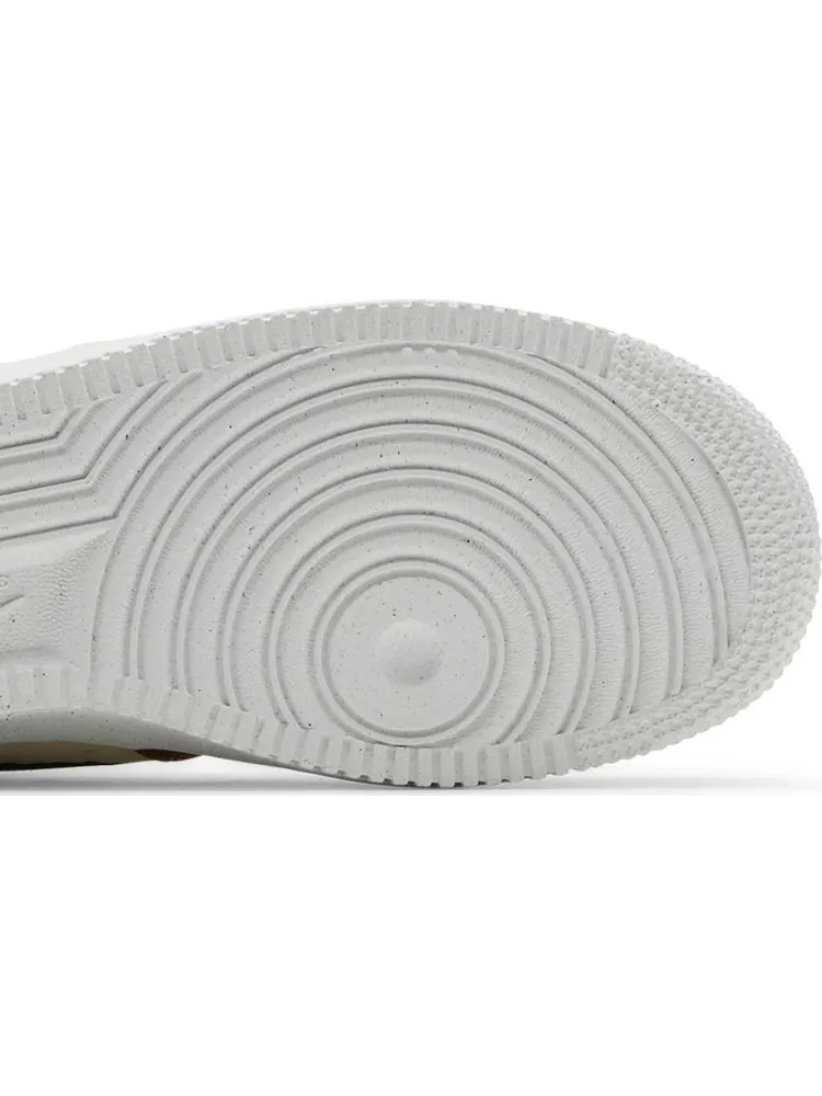 Кроссовки Nike Wmns Air Force 1 '07 Low LXX — изображение 5 из 8, бежевый