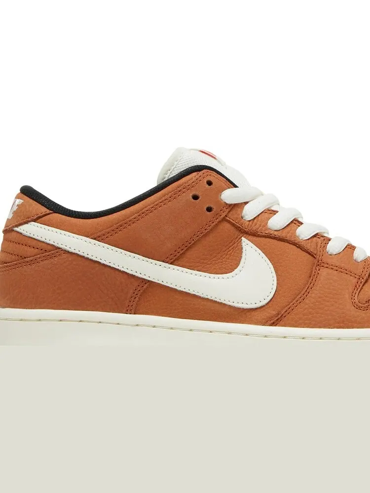 Кроссовки Nike Dunk Low Pro ISO SB 'Dark Russet' — изображение 2 из 8, оранжевый
