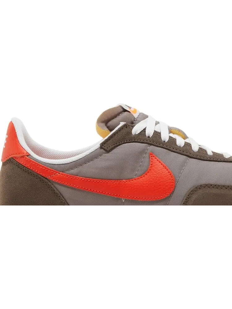 Кроссовки Nike Waffle Trainer 2 'Moon Fossil Team Orange' — изображение 2 из 8, коричневый