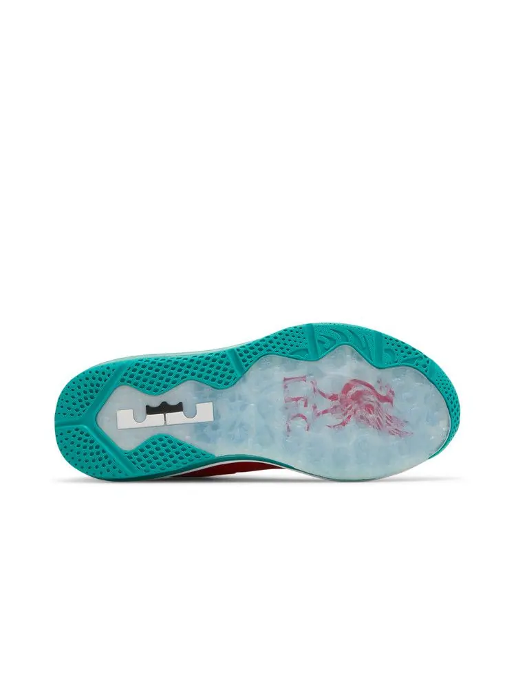 Кроссовки Nike LeBron 9 Low 'Liverpool' 2020 — изображение 5 из 9