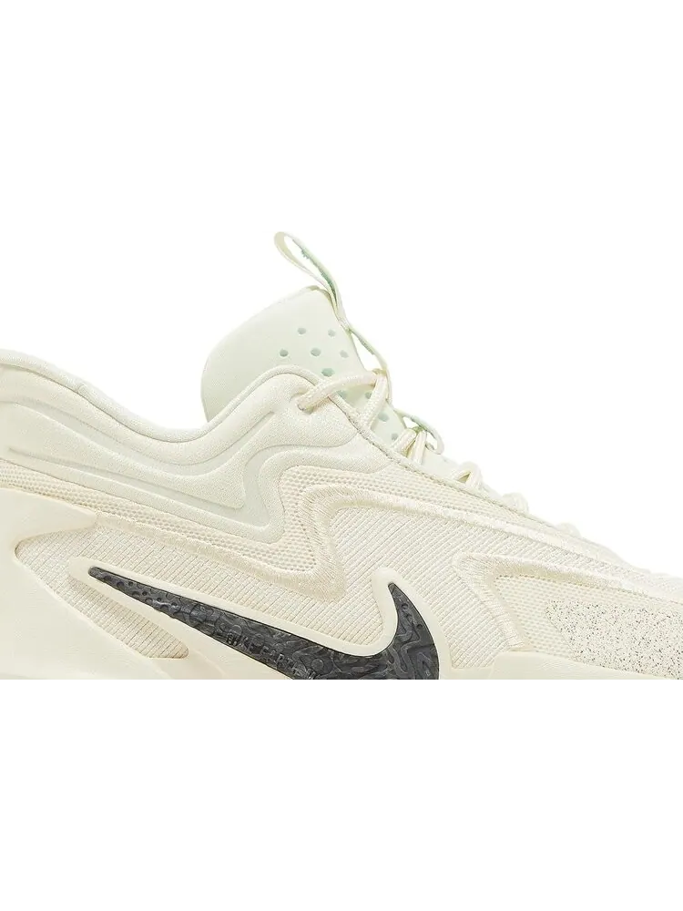 Кроссовки Nike Cosmic Unity 2 'Coconut Milk' — изображение 2 из 8, бежевый