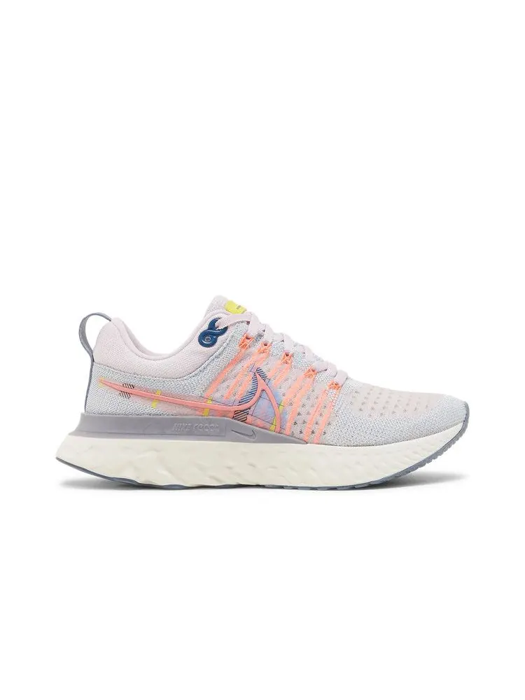Кроссовки Nike Wmns React Infinity Run Flyknit 2 Premium 'Pink Foam Blue Tint' — изображение 2 из 9, розовый/синий//мульти
