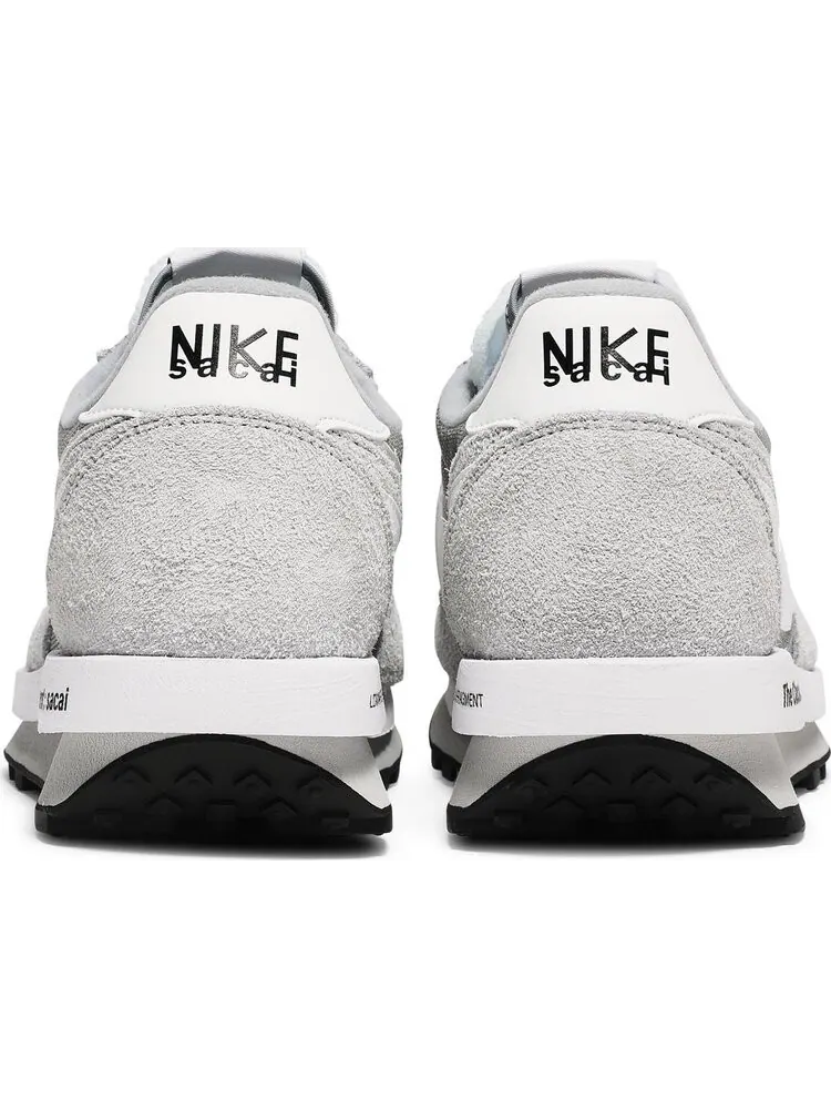Кроссовки Nike Fragment Design x sacai x LDV Waffle 'Light Smoke Grey' — изображение 6 из 10, серый