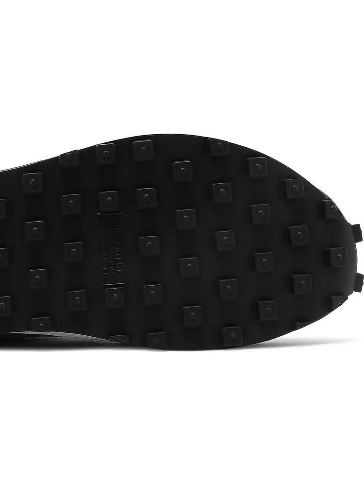 Кроссовки Nike Fragment Design x sacai x LDV Waffle 'Blackened Blue' — изображение 5 из 10, синий
