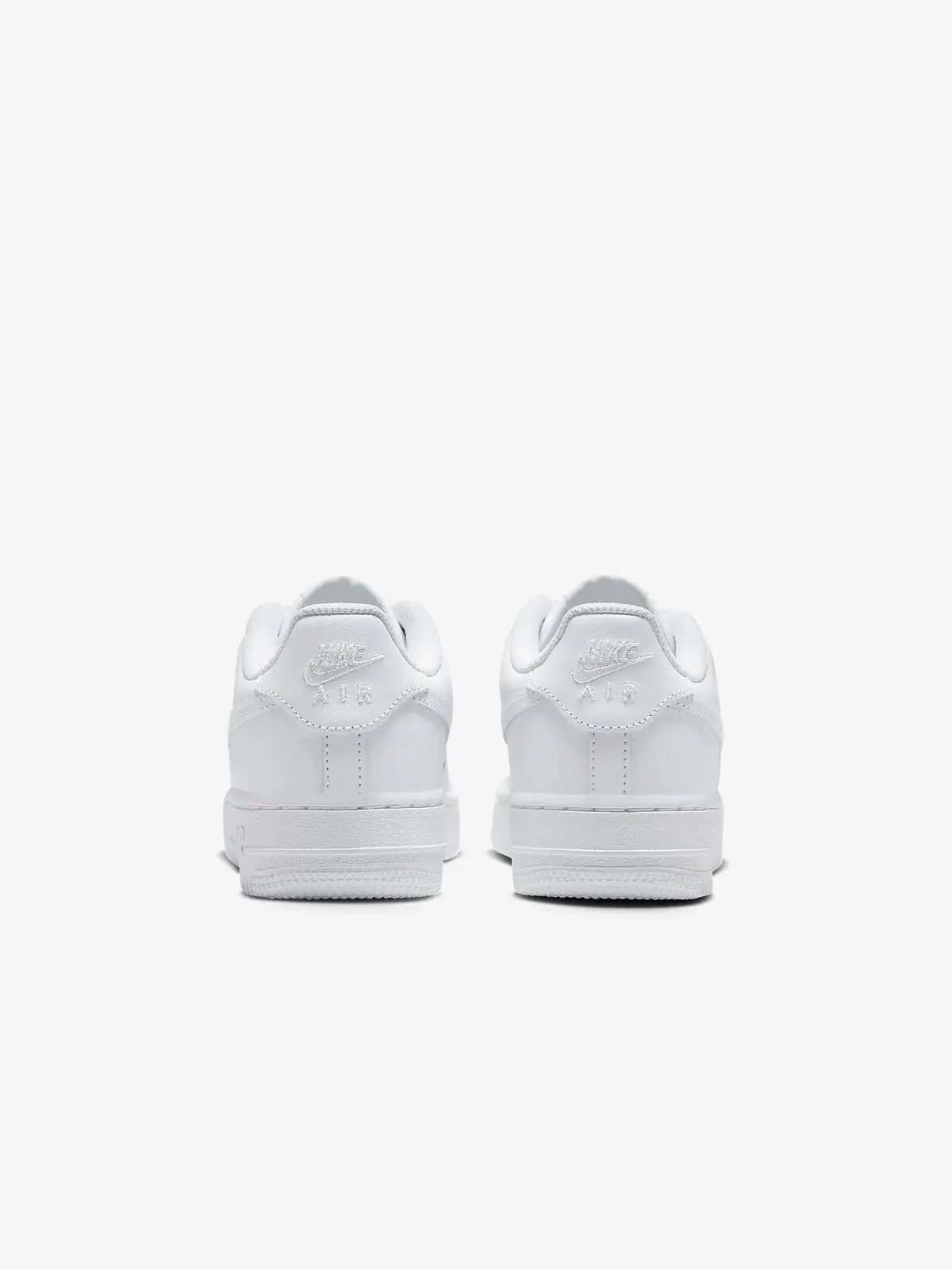 Подростковые кроссовки Nike Air Force 1 LE — изображение 6 из 9, белый