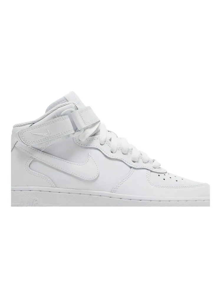 Кроссовки Nike Air Force 1 Mid LE GS — изображение 2 из 4, белый