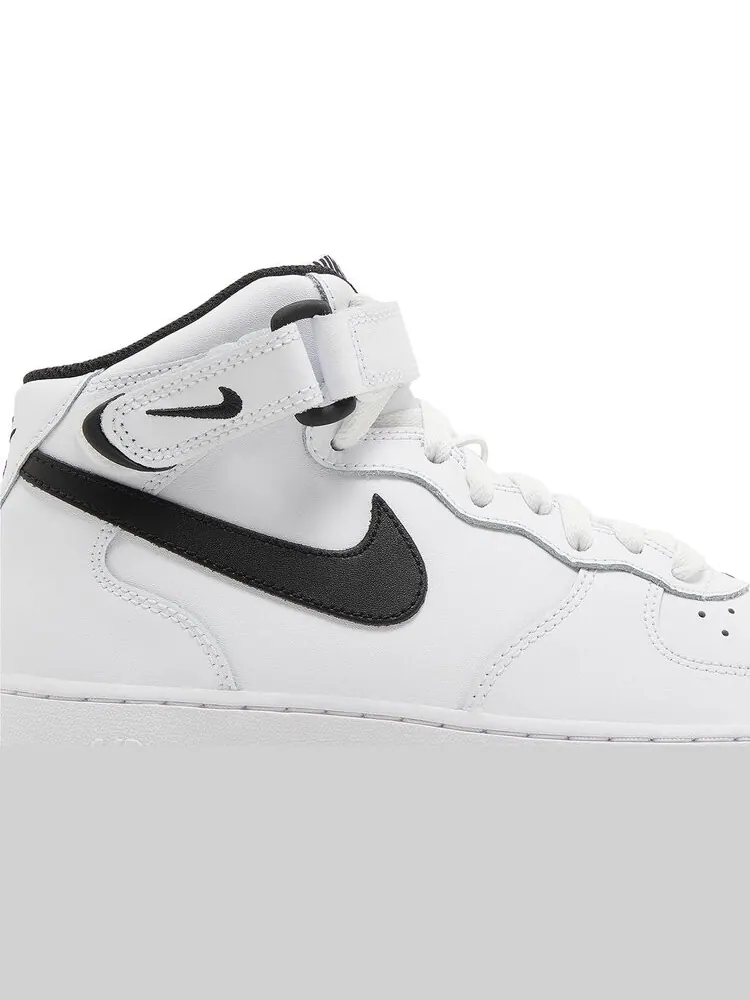 Кроссовки Air Force 1 Mid LE GS 'White Black' — изображение 2 из 4, белый