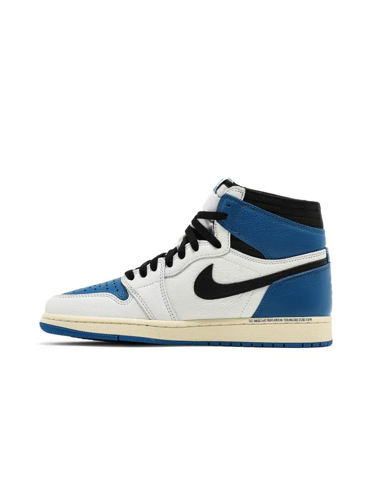 Кроссовки Air Jordan Fragment Design x Travis Scott x Air Jordan 1 Retro High Sample — изображение 4 из 9