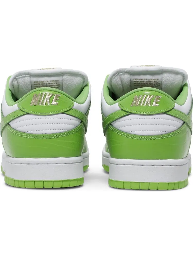 Кроссовки Nike Supreme x Dunk Low OG SB QS 'Mean Green' — изображение 6 из 8, зеленый