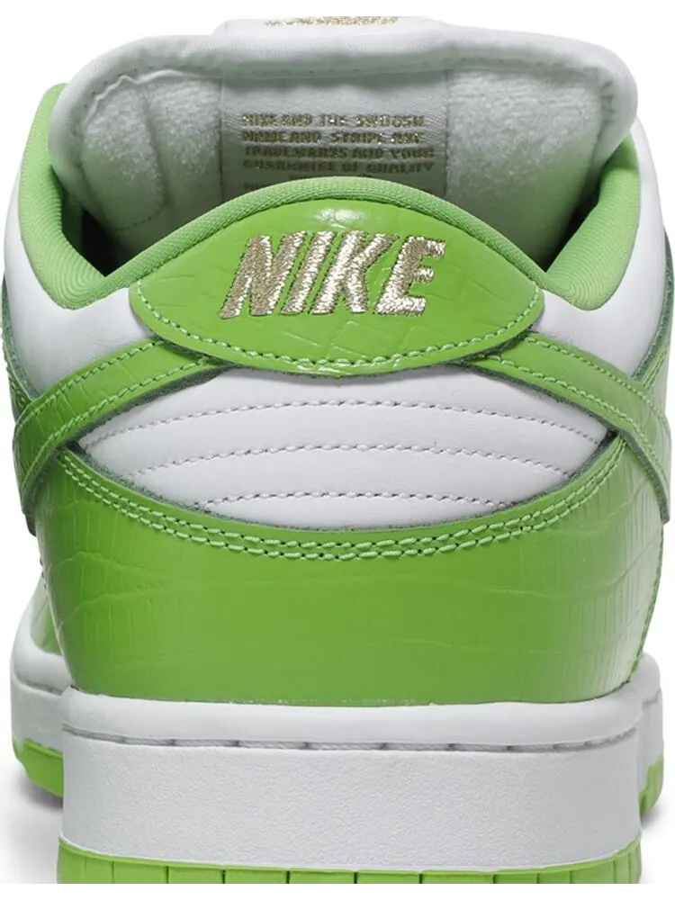 Кроссовки Nike Supreme x Dunk Low OG SB QS 'Mean Green' — изображение 7 из 8, зеленый