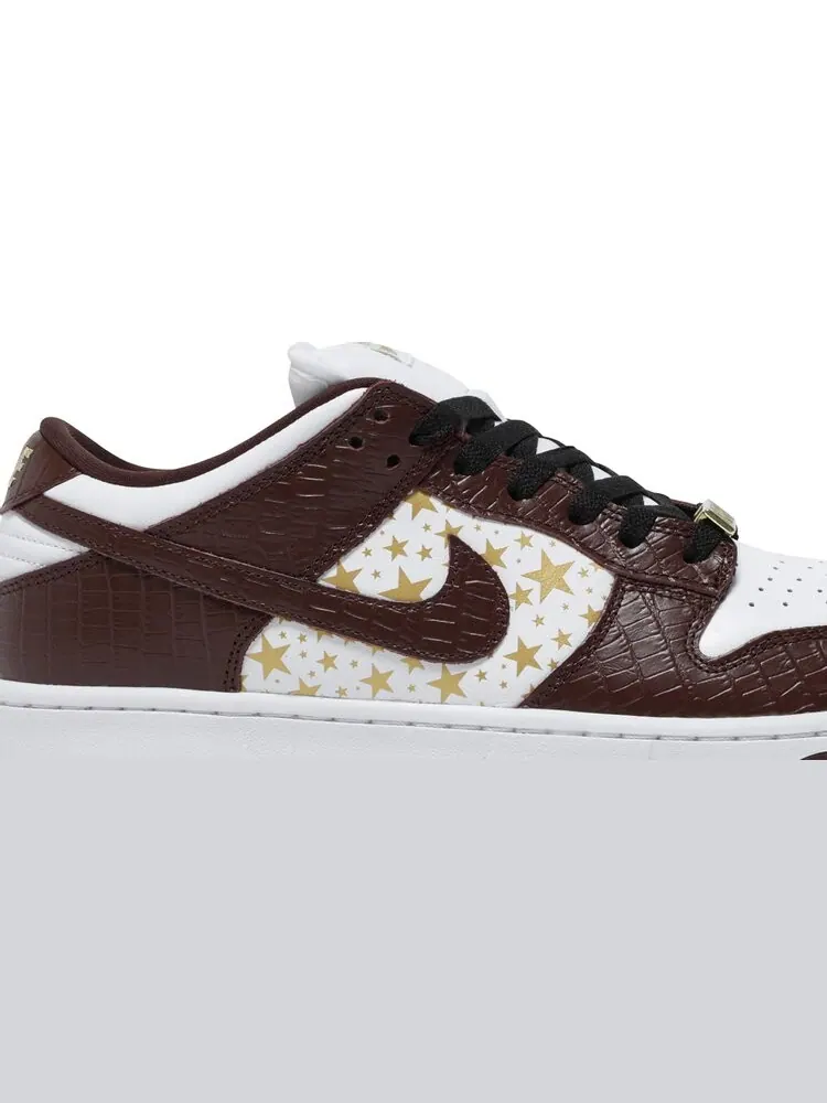 Кроссовки Nike Supreme x Dunk Low OG SB QS 'Barkroot Brown' — изображение 2 из 8, коричневый