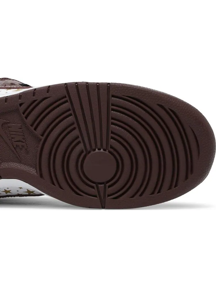 Кроссовки Nike Supreme x Dunk Low OG SB QS 'Barkroot Brown' — изображение 5 из 8, коричневый