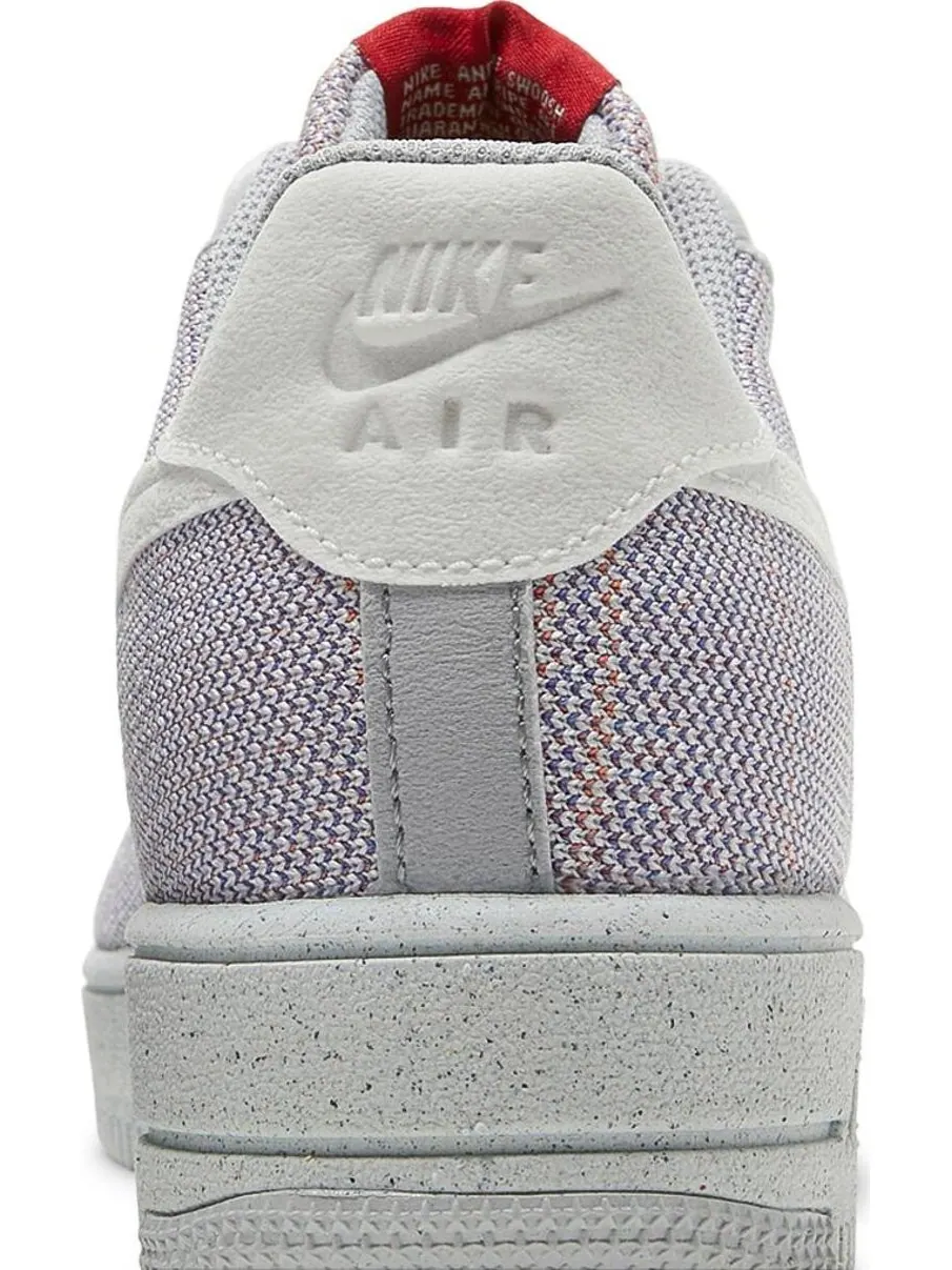Кроссовки Nike Air Force 1 Crater Flyknit GS 'Wolf Grey' — изображение 7 из 8, серый