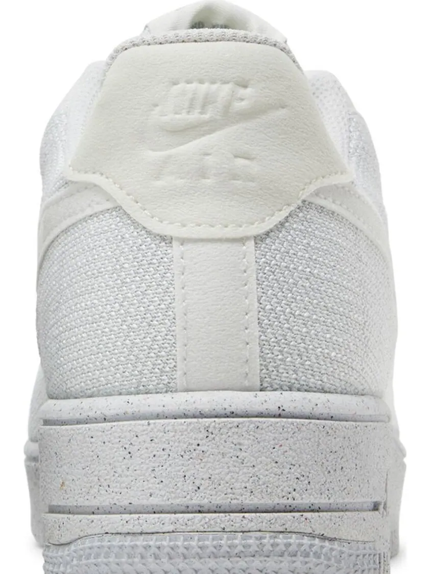 Кроссовки Nike Air Force 1 Crater Flyknit GS 'White Wolf Grey' — изображение 7 из 8, белый