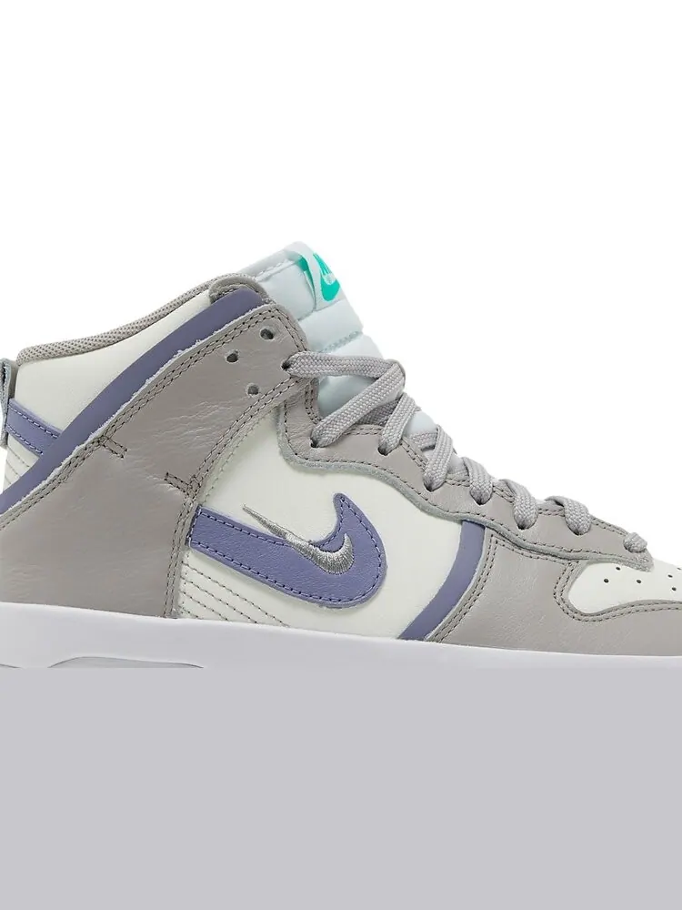 Кроссовки Nike Wmns Dunk High Up 'Iron Purple' — изображение 2 из 8, бежевый